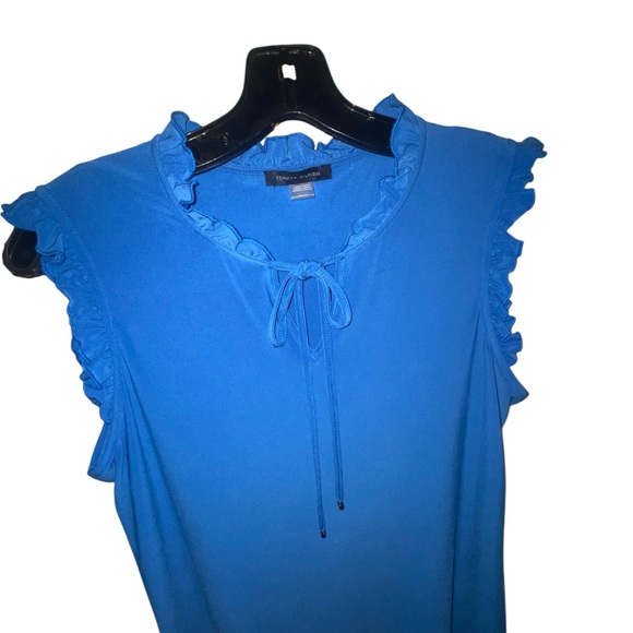 Tommy Hilfiger Blue Ruffled sleeveless tie front collar Top - Picture 3 of 9